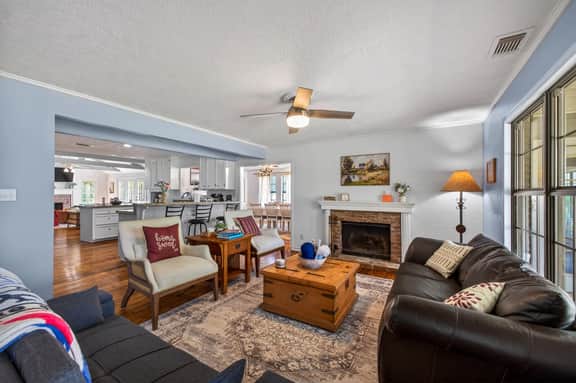 Schulenburg Ranch Retreat - Image 4
