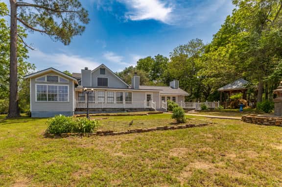 Schulenburg Ranch Retreat - Image 2